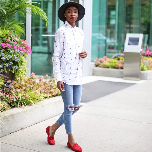 NYC Taxi Print Button Up - Picture 3 of 6